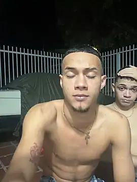 Show Webcam de friends_lust_latin