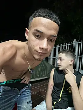 Webkamerová show friends_lust_latin