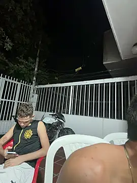 friends_lust_latinのウェブカメラショー