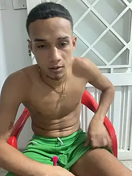 Show modela friends_lust_latin na web-kameri