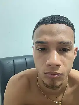 friends_lust_latin Pertunjukan Webcam