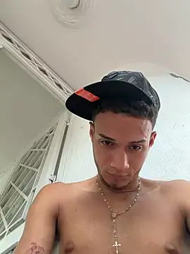 friends_lust_latinのウェブカメラショー
