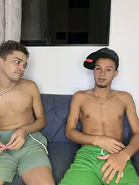 friends_lust_latin Webcam show