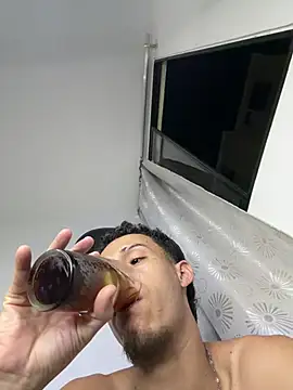 friends_lust_latin Pertunjukan Webcam