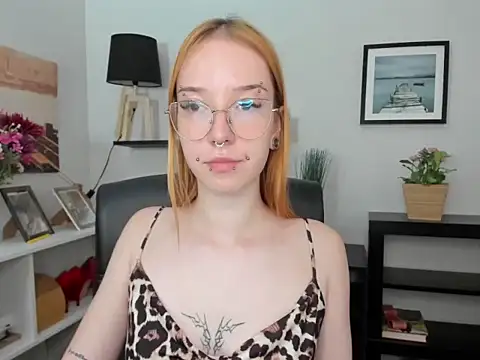 Show modela foxSonya na web-kameri