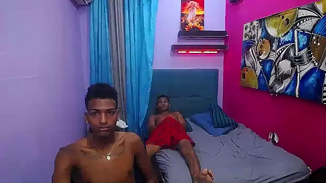 Show webcam de black_twinks