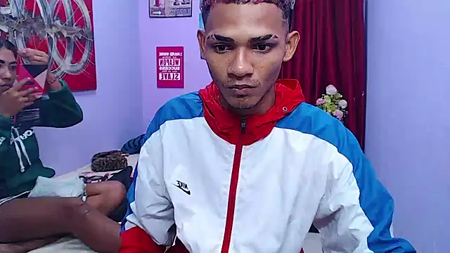 Show Webcam de black_twinks