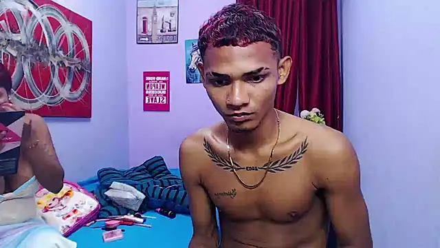 black_twinks Show Webcam