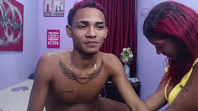 black_twinks Pertunjukan Webcam
