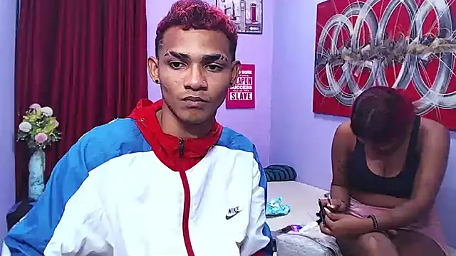 black_twinks Pertunjukan Webcam