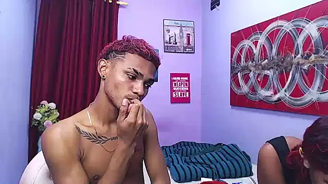 Show Webcam de black_twinks