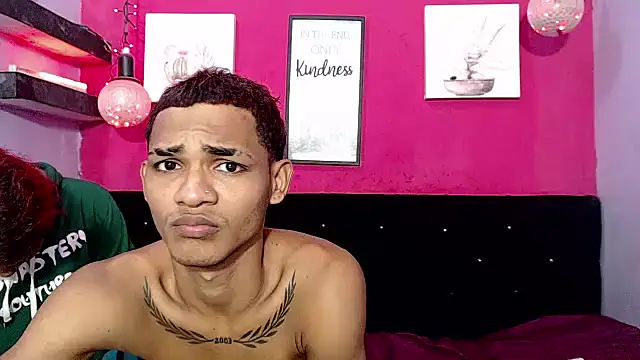 black_twinks webkamerás műsora