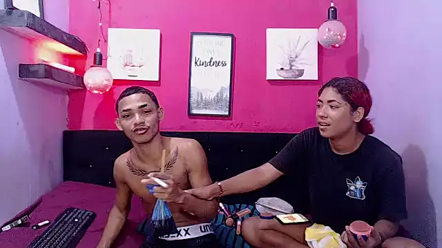 black_twinks 网络视讯表演
