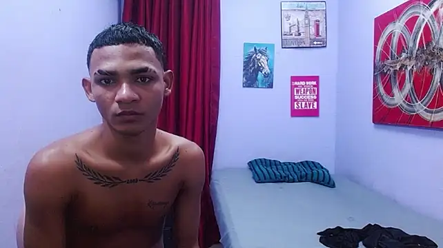 Show de black_twinks na webcam