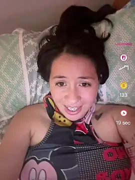 XXX chat uživo modela Annie_loveer