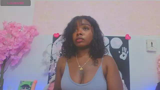 kilyetvera's Live XXX Chat