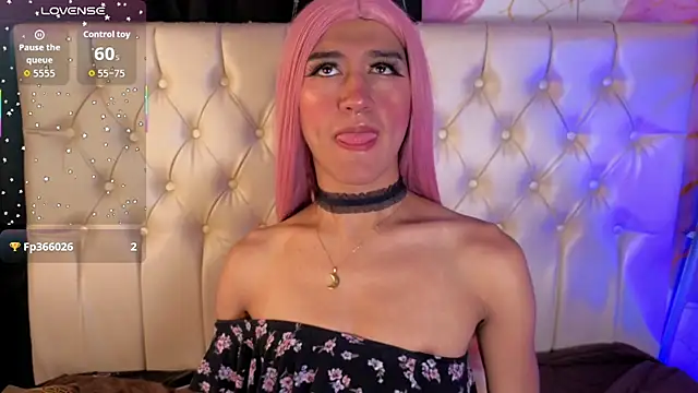 Pertunjukan Kamera Web Luna_Sissy_