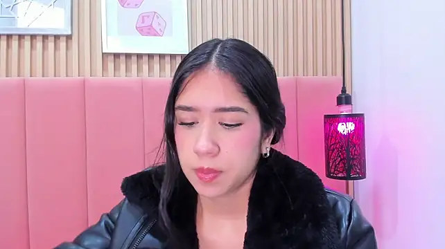 צ'אט XXX בשידור חי של Hanna_Thorne