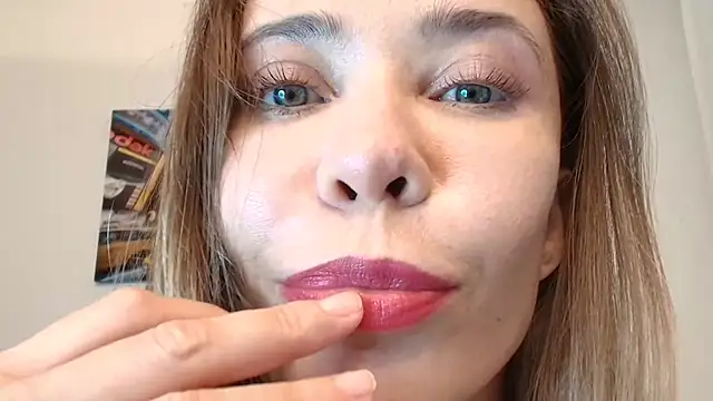XXX chat uživo modela Gargona1