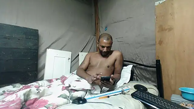Camodick's Live Chat Room