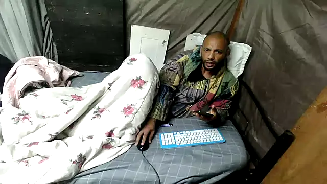 Chat +18 de Camodick ao vivo