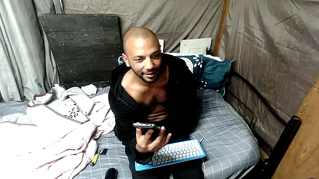 Chat +18 de Camodick ao vivo