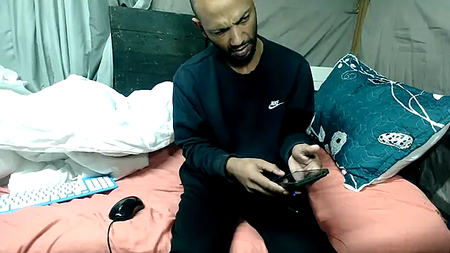 Chat +18 de Camodick ao vivo