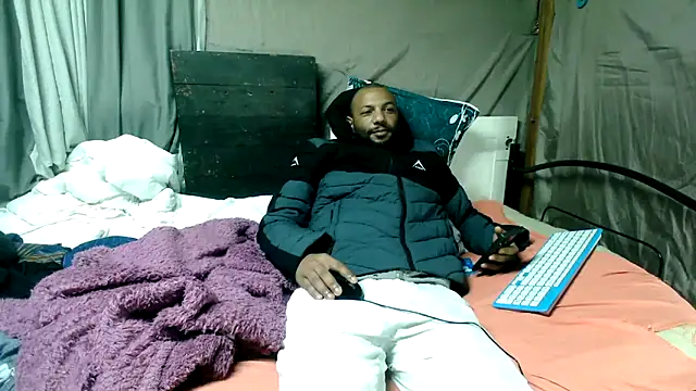 Chat +18 de Camodick ao vivo