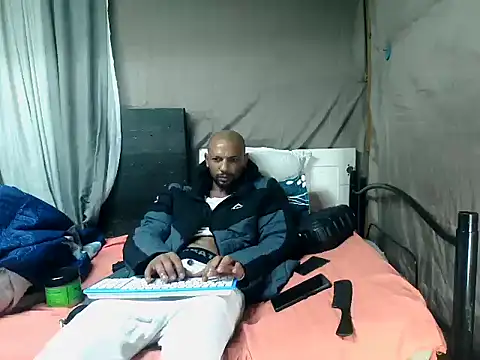 Camodick Adlı Modelin Canlı XXX Sohbeti