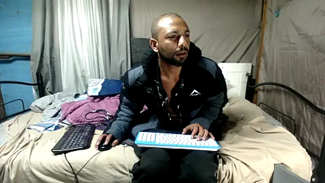 Camodick Adlı Modelin Web Kamerası Şovu