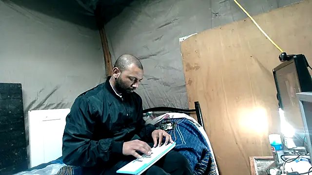 Camodick Adlı Modelin Web Kamerası Şovu