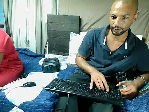 Chat +18 de Camodick ao vivo
