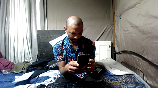 Camodick 在線直播表演