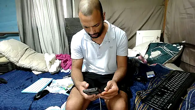 Camodick 在線直播表演