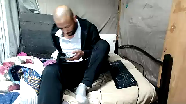 Camodick 在線直播表演