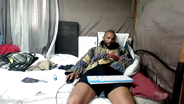 Chat +18 de Camodick ao vivo