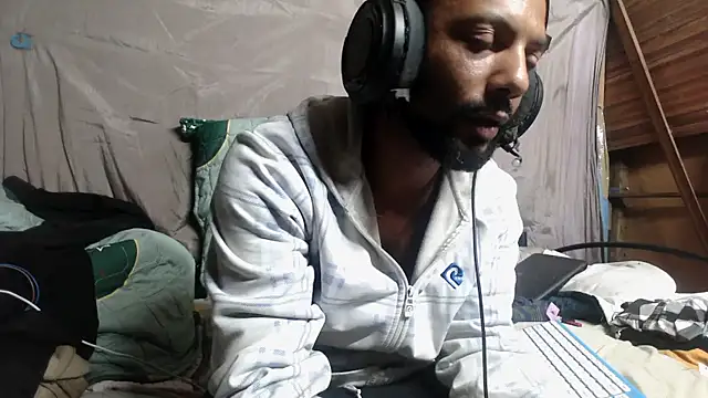 Chat +18 de Camodick ao vivo