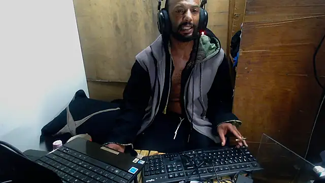 Show de Camodick na webcam