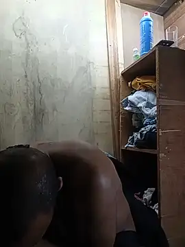 צ'אט XXX בשידור חי של Camodick