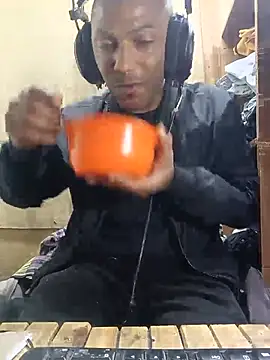 Camodick 在線直播表演