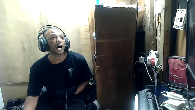 Camodick XXX чат на живо