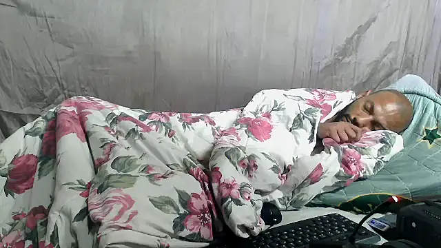 Camodick XXX чат на живо