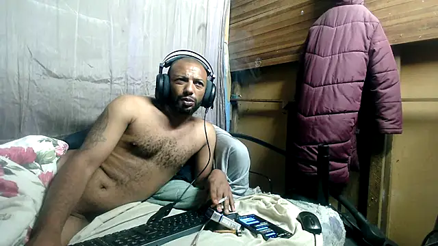Chat +18 de Camodick ao vivo