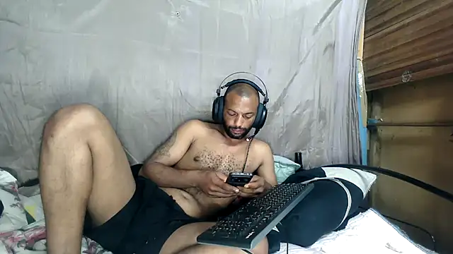 Camodick Adlı Modelin Web Kamerası Şovu