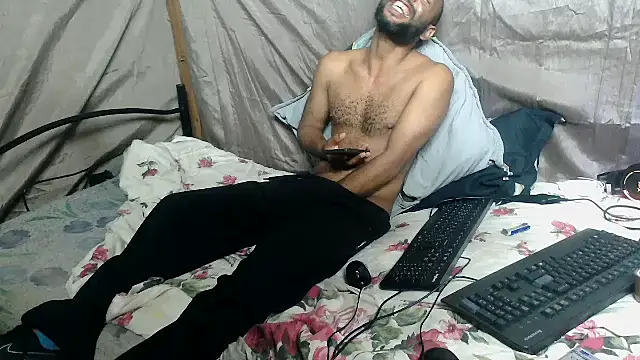 Camodick Adlı Modelin Web Kamerası Şovu