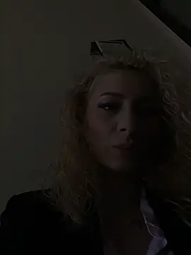 AngieShaeのライブXXXチャット