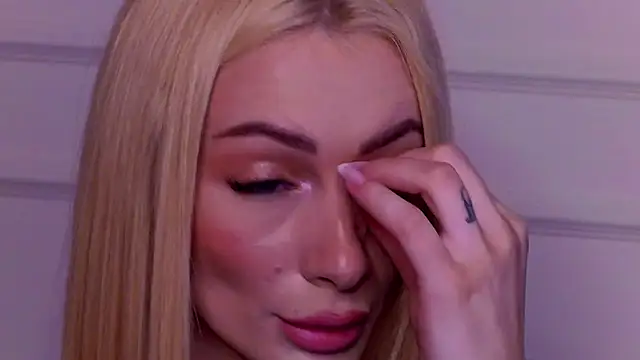 AngieShae's Live XXX Chat