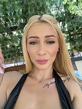 AngieShae Adlı Modelin Canlı XXX Sohbeti