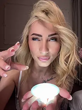 AngieShae Adlı Modelin Canlı XXX Sohbeti