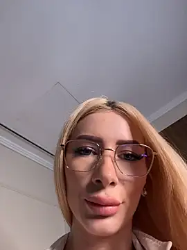 צ'אט XXX בשידור חי של AngieShae